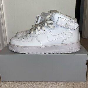 Women's Nike Air Force 1 '07 Mid